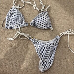 SHEIN Blue and White Patterned Bikini Set